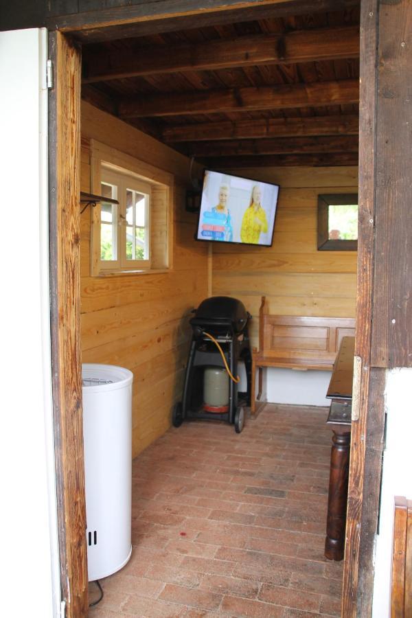 Ferienhaus Fuer 12 Personen Sauna Garten Garage Hund *